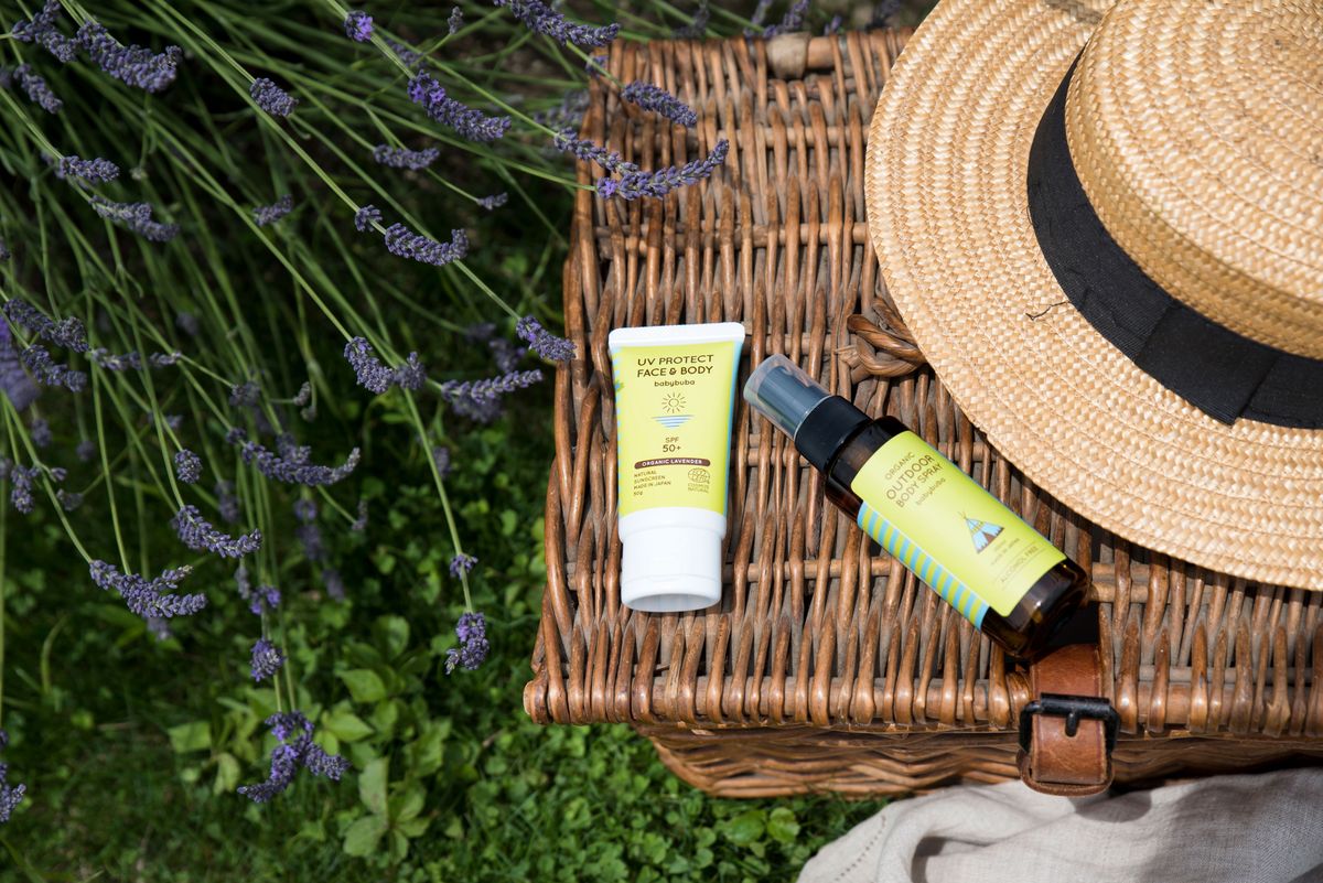 「UVプロテクト フェイス&ボディ SPF50+」と「アウトドア ボディスプレー」