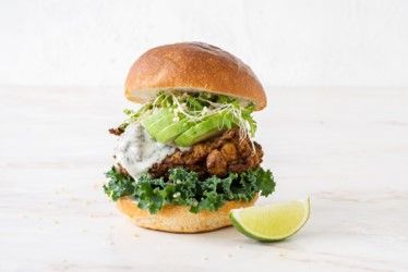 バターミルク チキンバーガー