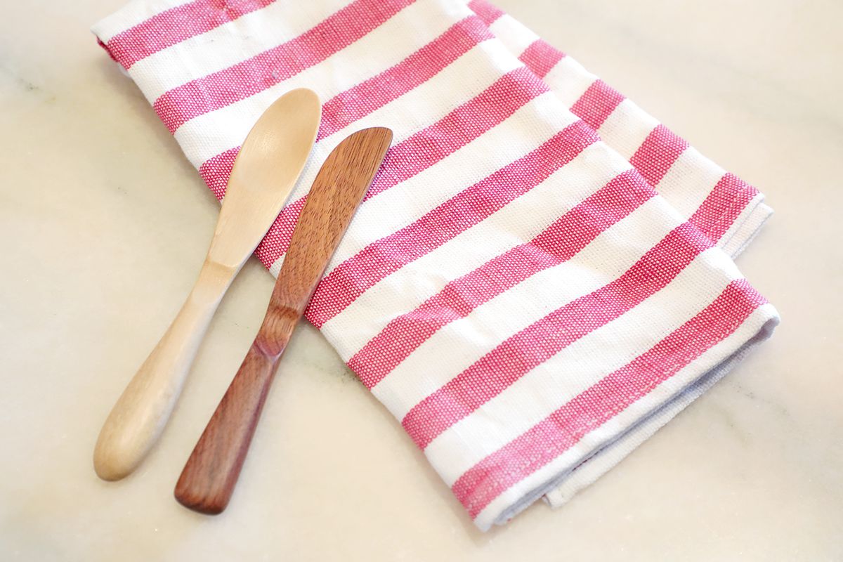 カトラリーとキッチンクロス