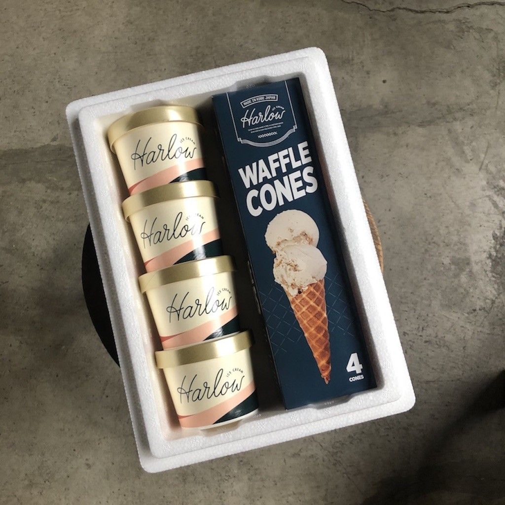 アイスのカップとコーン