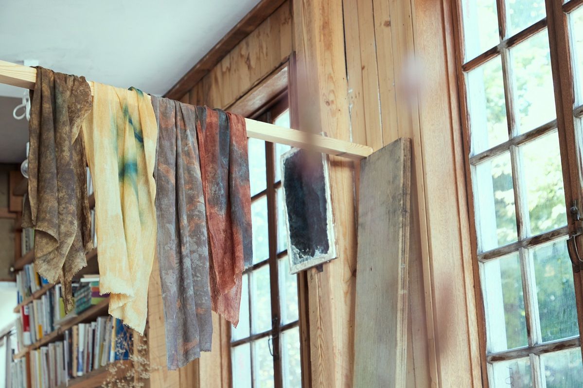 手ぬぐいを干している様子