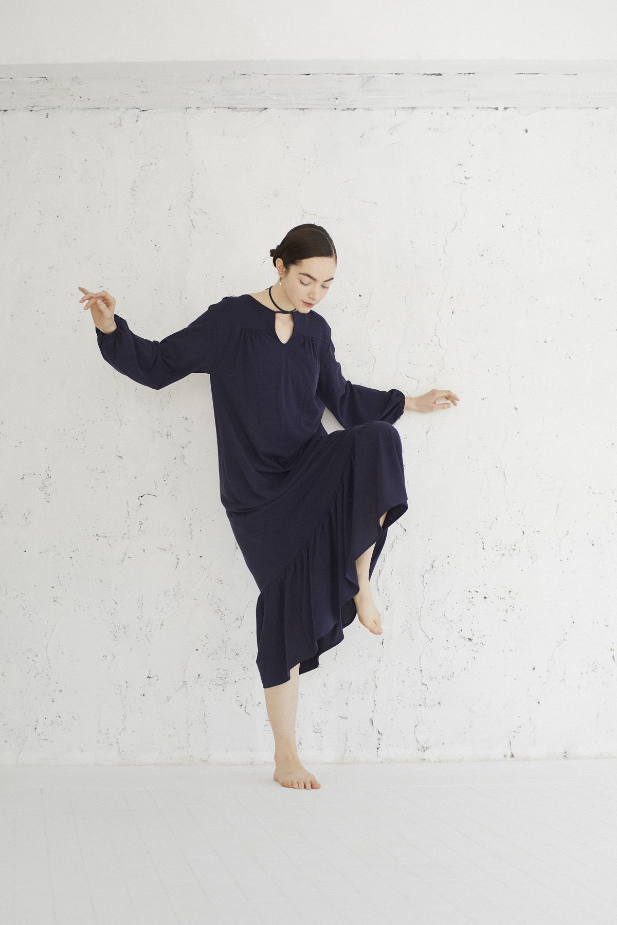 ドレスを着た女性