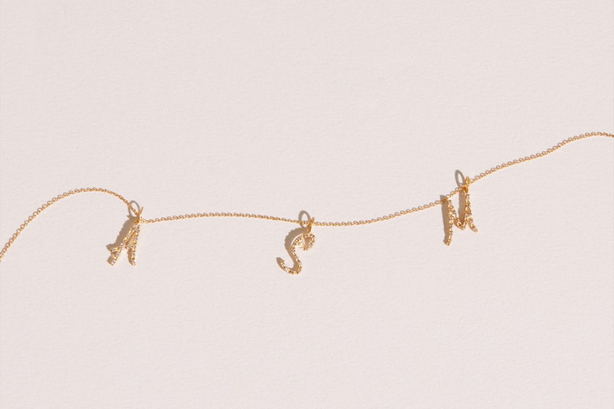 イニシャル パヴェダイヤモンド チャーム