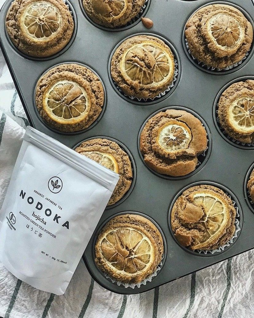 焼き菓子と日本茶パウダーのパッケージ
