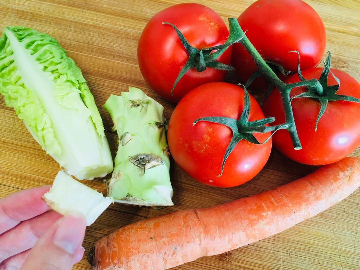 にんじん、とまと、ブロッコリー、ロメインレタス