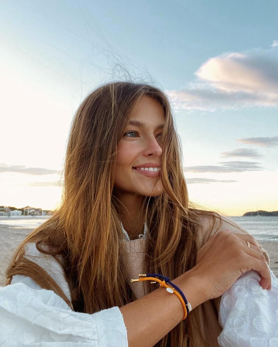 ２種類のVitaminSeaを着用した女性