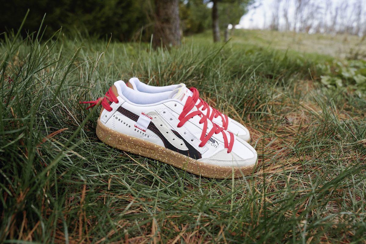 斬新なデザインのスニーカー