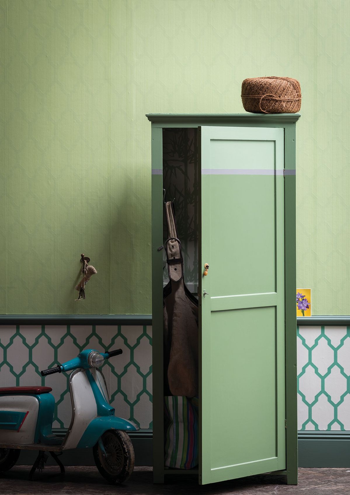 ペイントされた家具