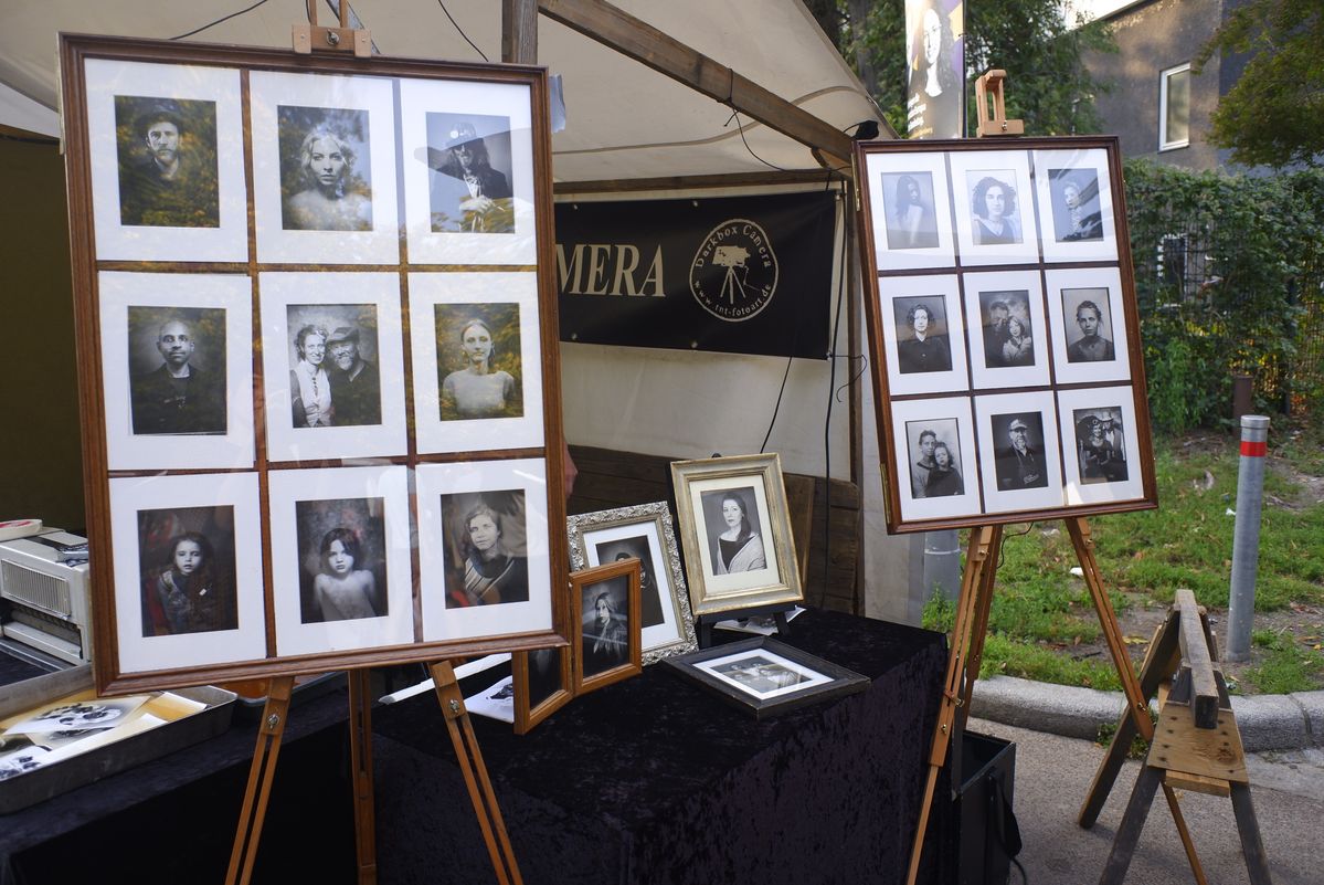 西ベルリンの蚤の市「Schoeneboerg flowmarkt(シェーネベルク・フローマルクト)」の写真撮影ブース