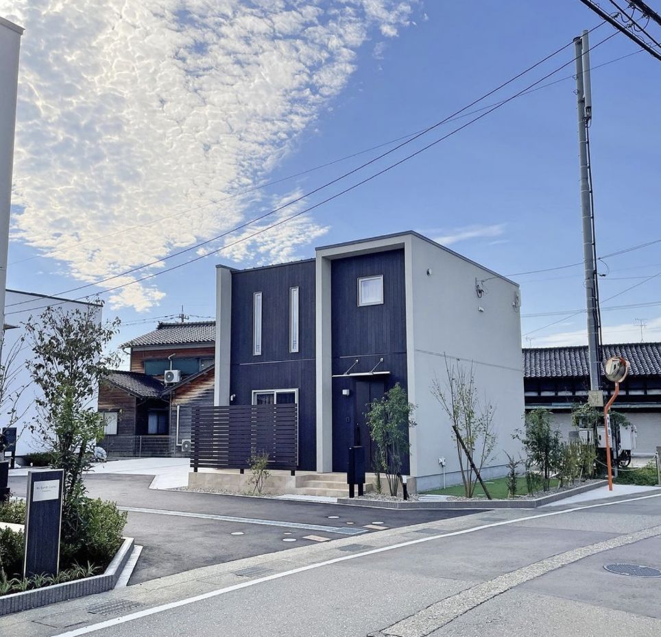 Re Earth casita YOKAICHI