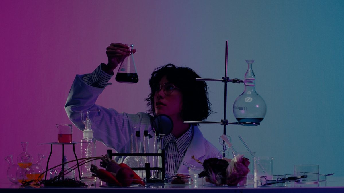 実験をする森星