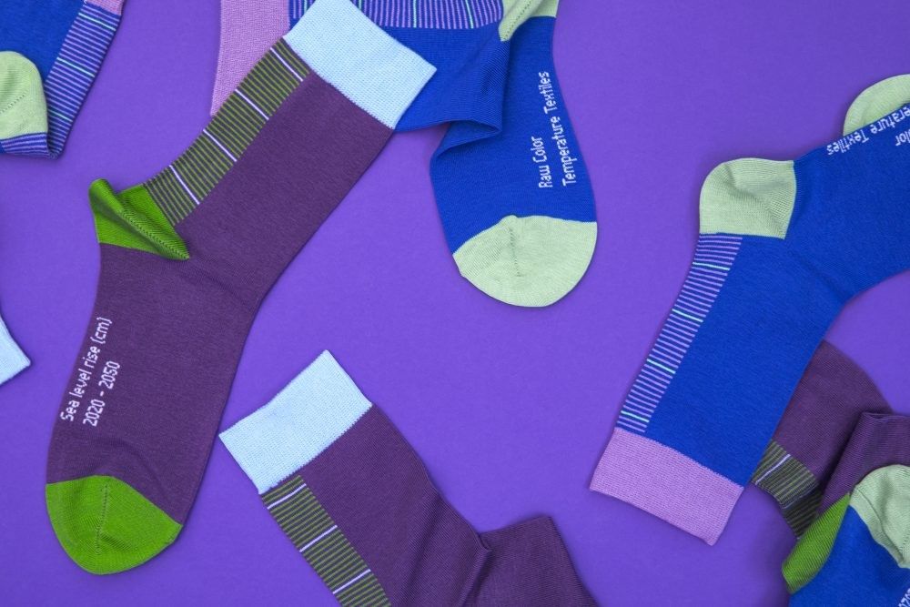 気候変動のデータをニットの柄にデザインした「テンプレチャー・テクスタイルズ（Temperature Textiles）」