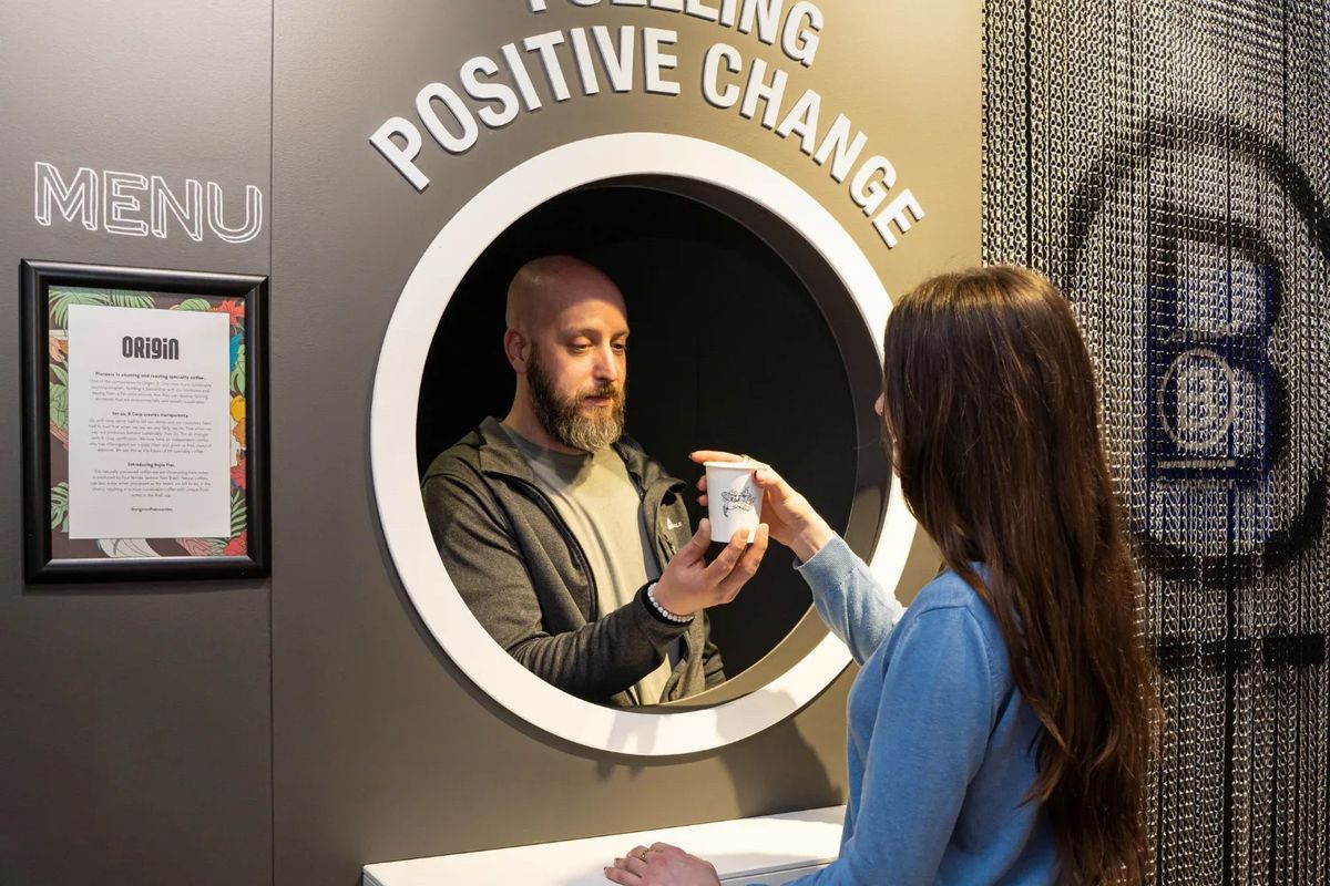 ロンドン中心部にオープンしたB Corpのポップアップストア