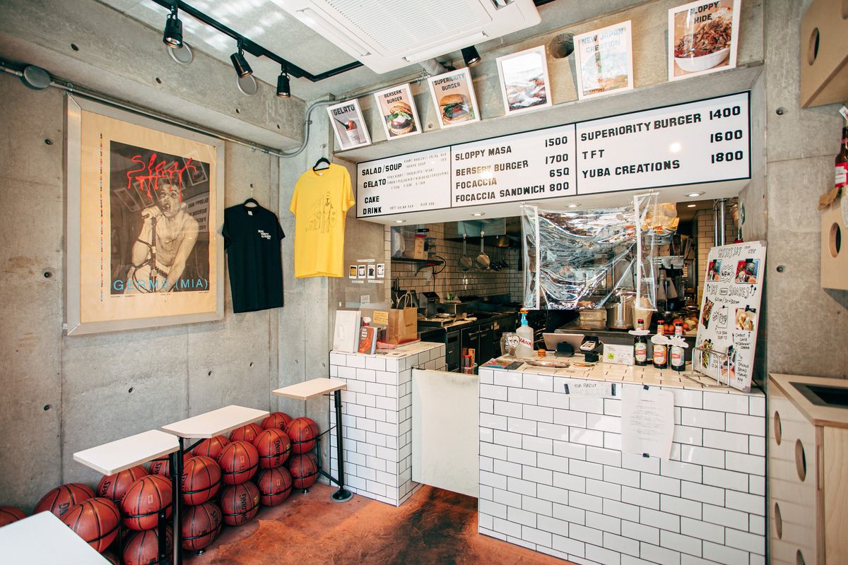 スペリオリティバーガーの店内