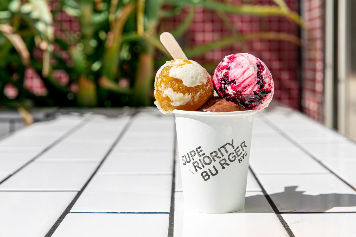 季節ごとに複数のフレーバーを常備している「ジェラート」