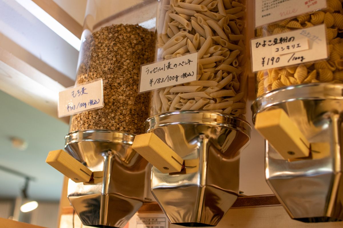 量り売りのパスタや穀物
