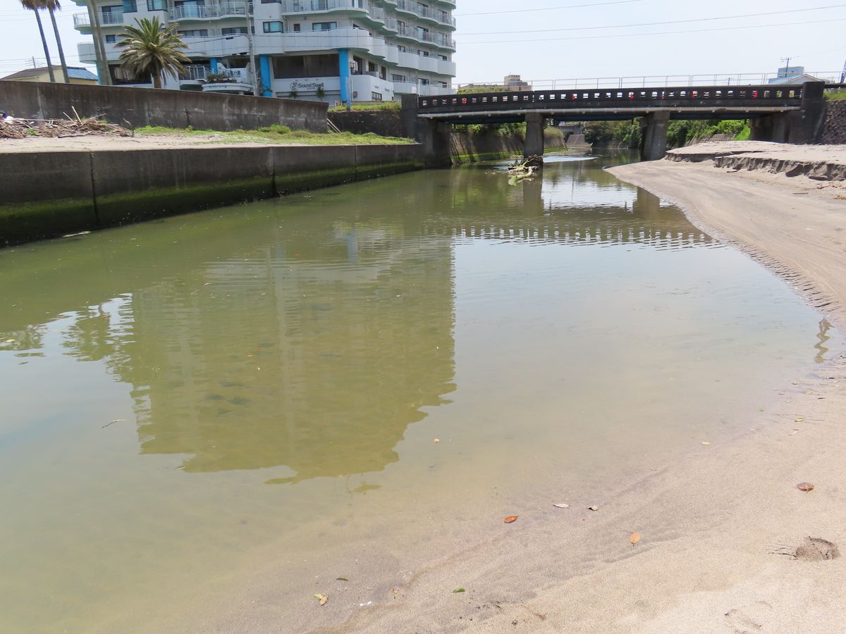 川尻川河口付近