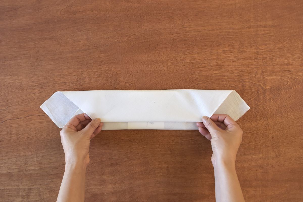 みつろうラップを和晒でラッピングする方法、風呂敷風