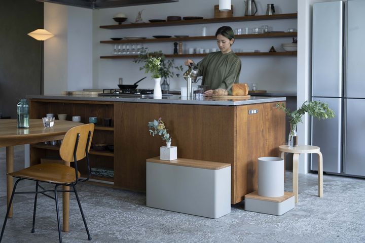 部屋に溶け込むデザインの備蓄品収納ボックス「IF」 災害大国・日本の