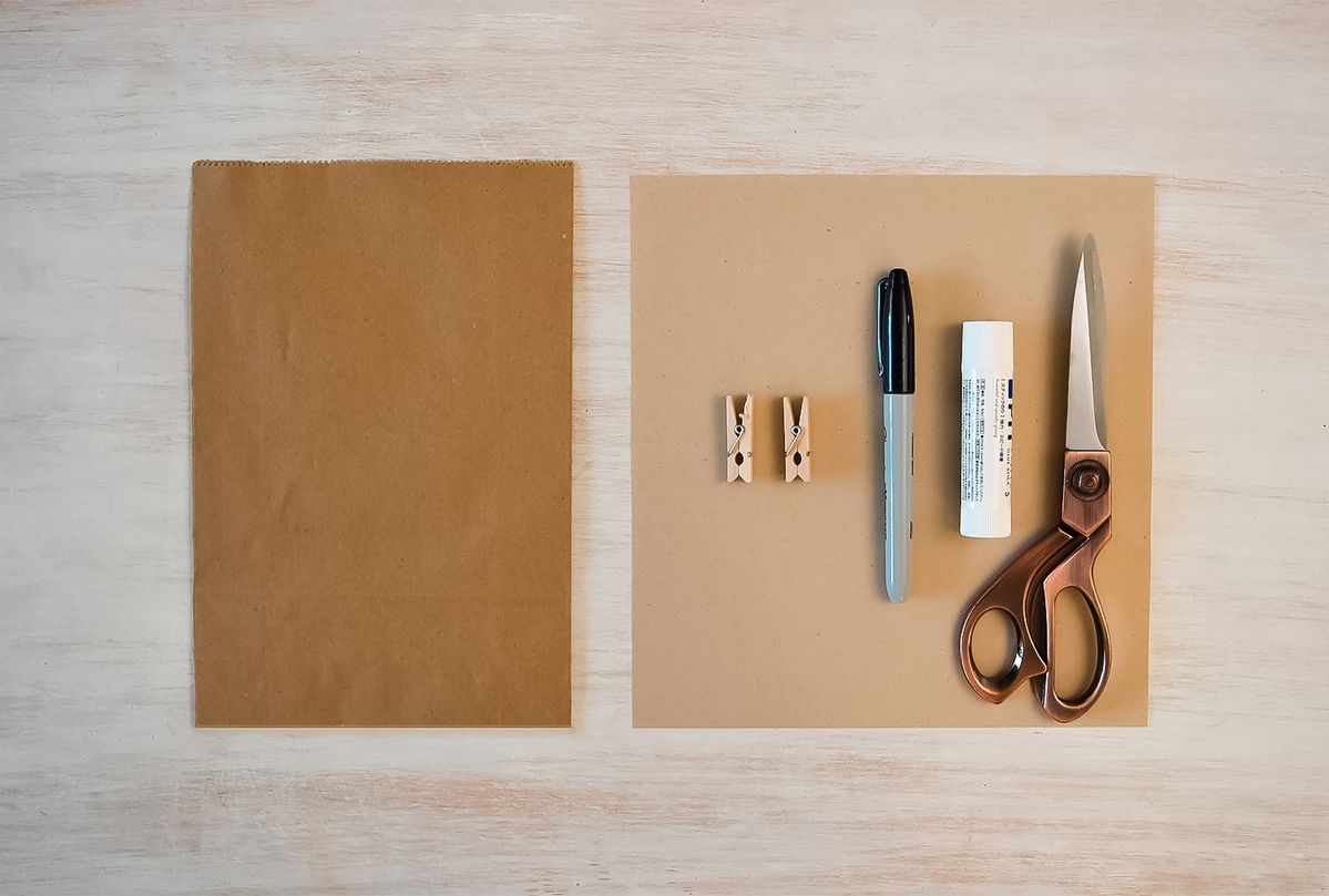 あまった紙袋を使ったラッピングのアイデア