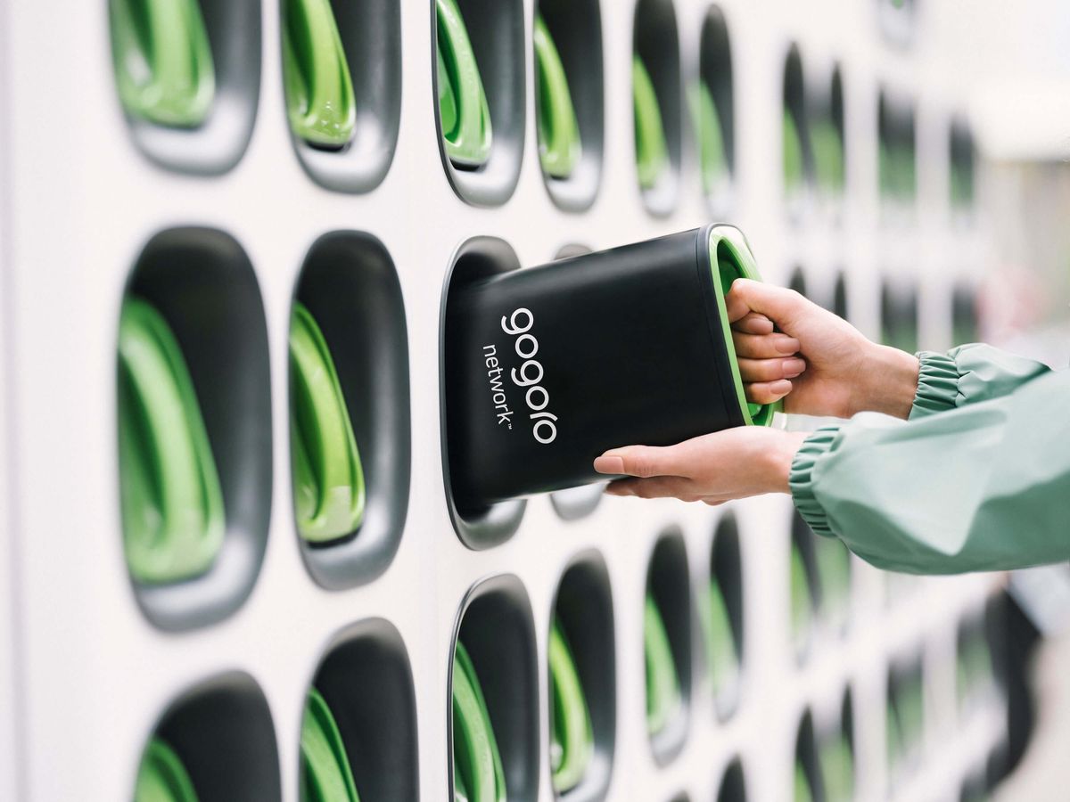 ゴー・ステーションでバッテリー交換