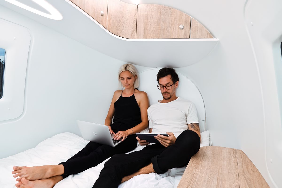 オフグリッドな家「エコカプセル」の内装