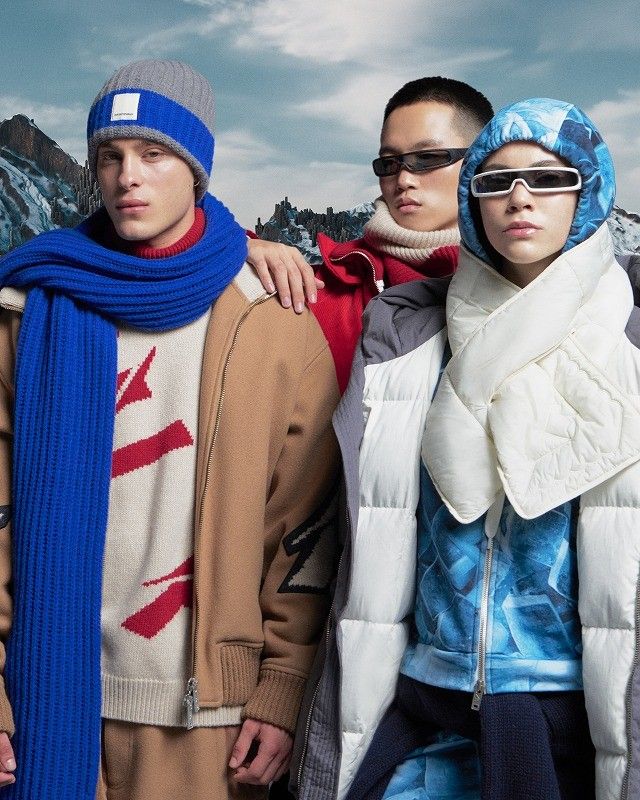 サステナブルコレクションを身につけた３人