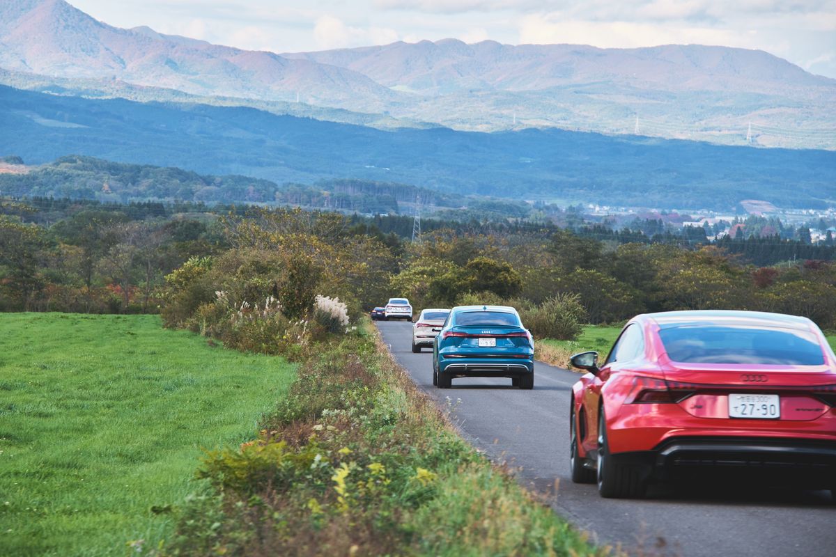 岩手県八幡平市を走るe-tron