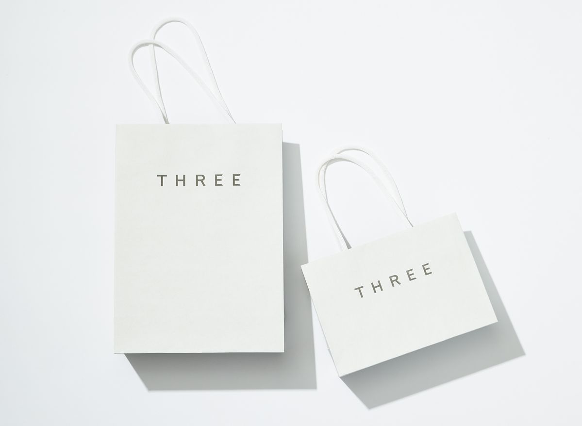 THREEのショッピングバッグ