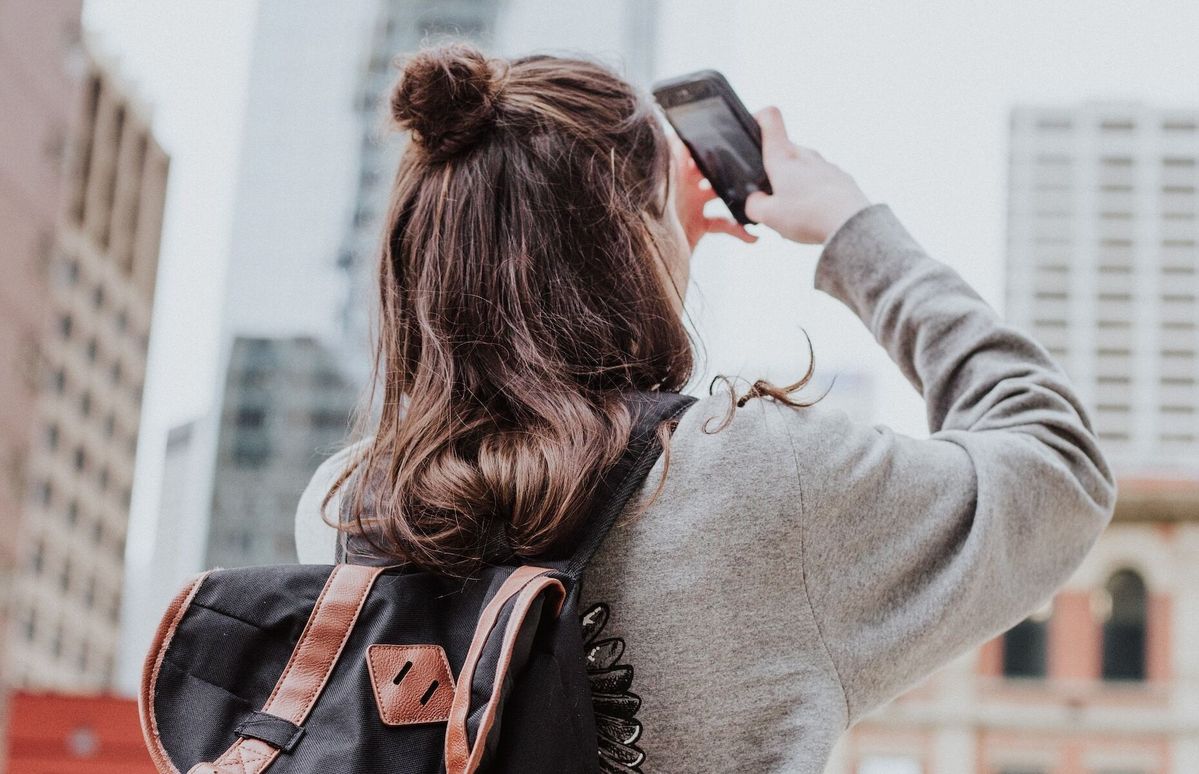 「一人旅」または「最大５人の友達とのグループ旅行」を選択可能