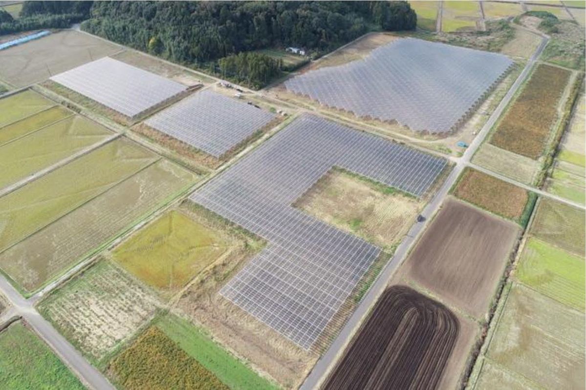 匝瑳おひさま発電所の空撮