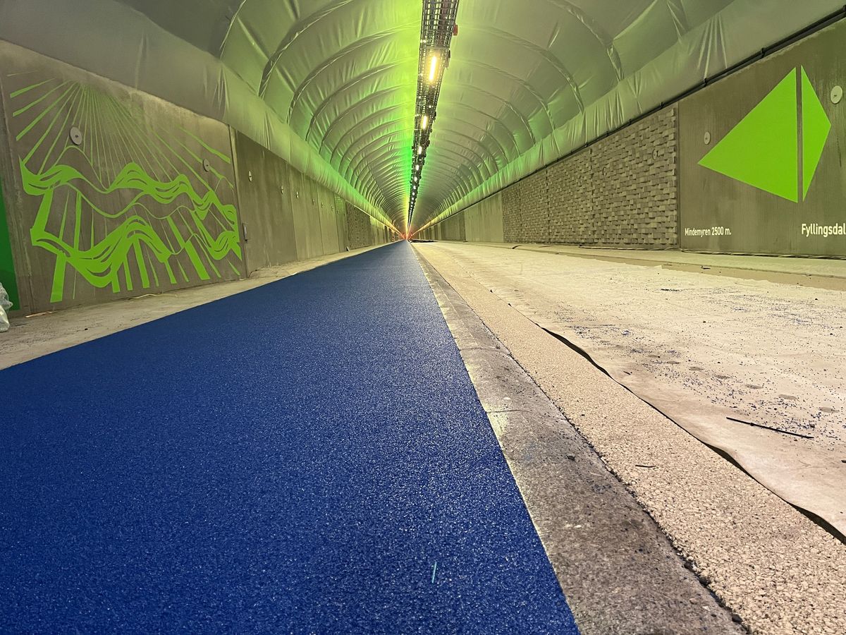 ノルウェーに開通した世界最長のサイクリングトンネル