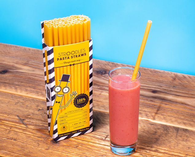 イギリスの企業が開発したパスタ製のストロー「Stroodles」