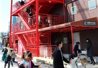 東京タワーのオープンエア外階段ウォーク