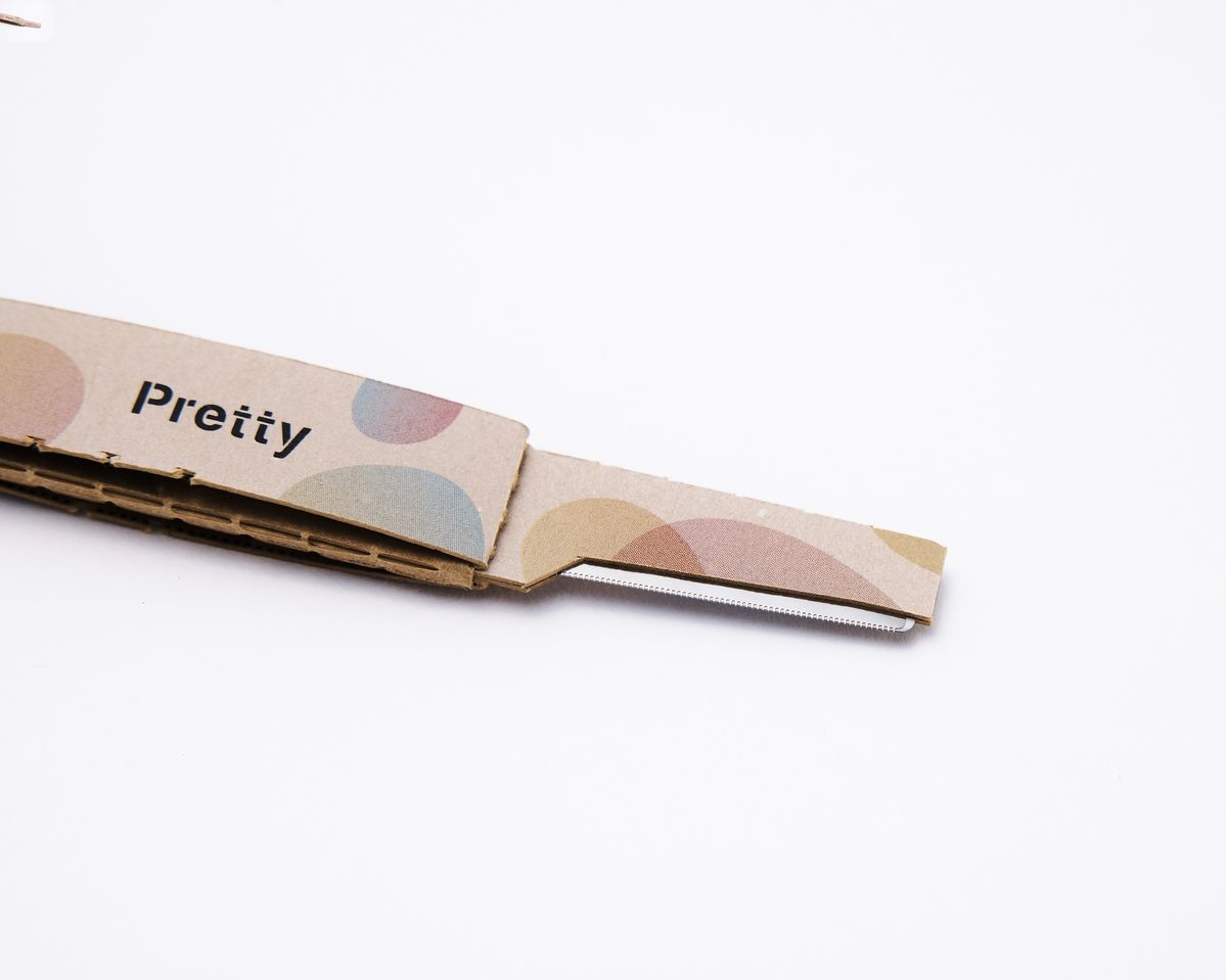 Pretty 紙カミソリ®︎ L型歯の部分