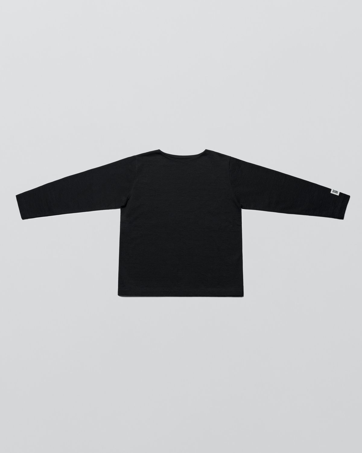 Spiber×ゴールドウィンのデモプロダクト