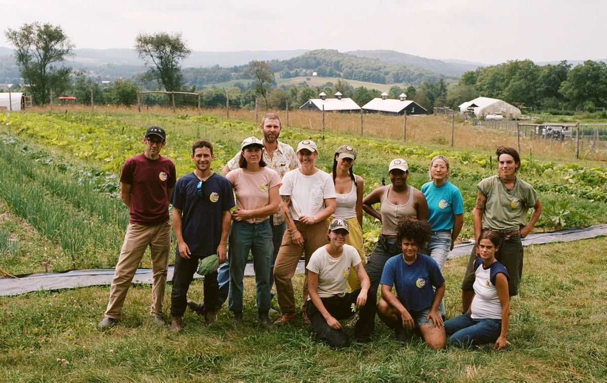 アーティストのダン・コーレンが始めた「スカイハイファーム」