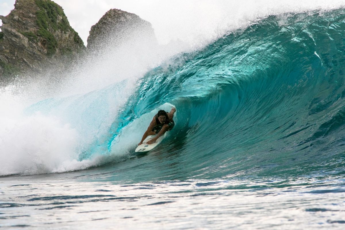 プロサーファー碇山勇生さん