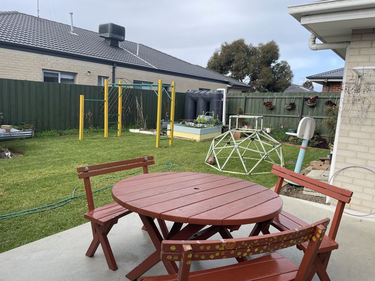 オーストラリアのサステナブルな暮らし。庭と家具