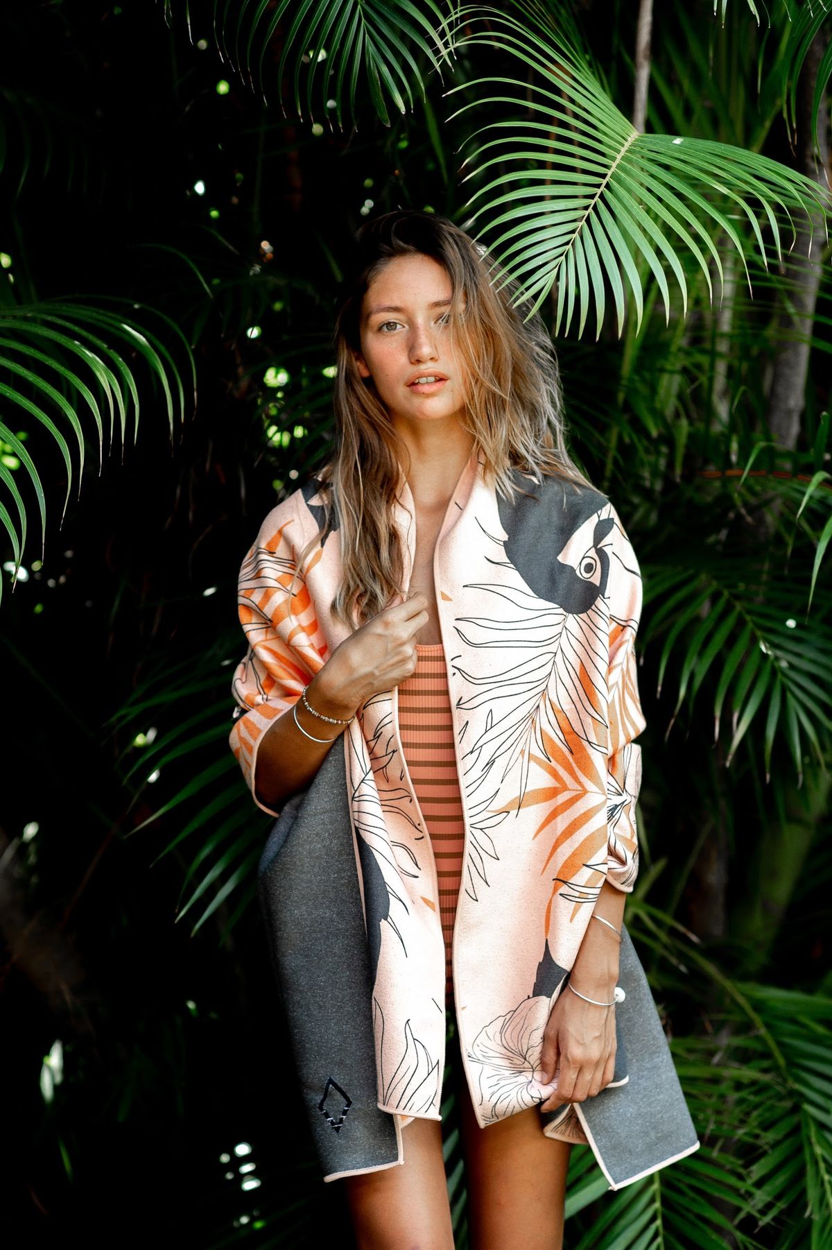 TOUCAN 15 PINK TOWEL柄