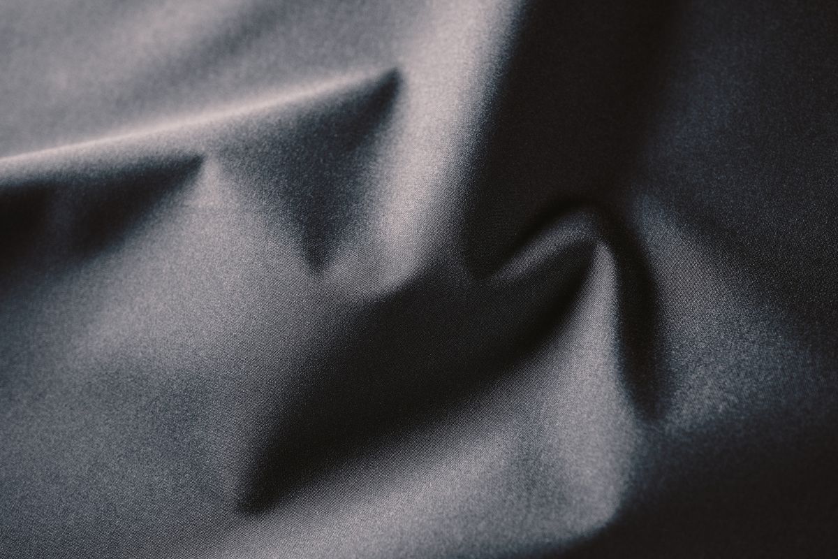 リサイクルポリエステル「エコペット®」×新発想の撥水生地「ミノテック®」が誕生