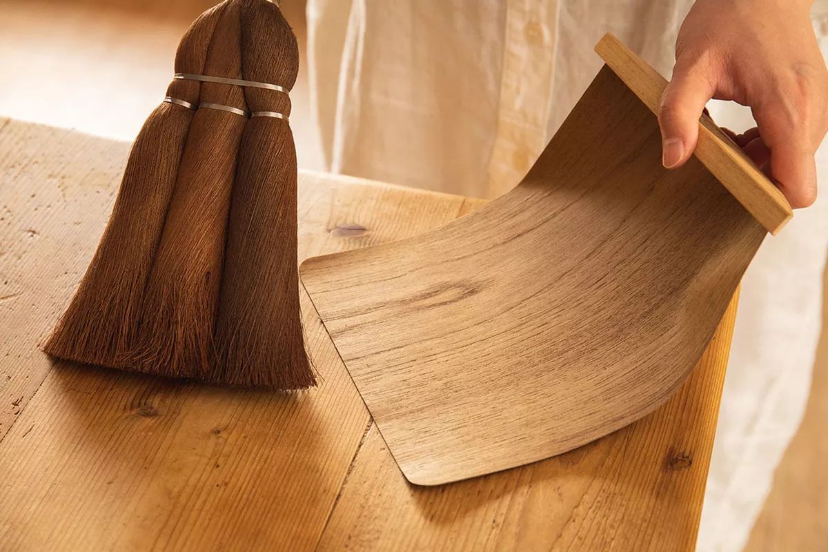 エコな掃除にピッタリのアイテム、ほうき