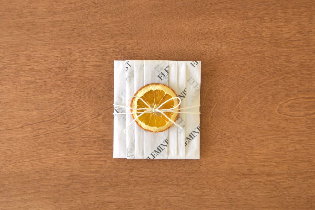 ドライオレンジを使ったエコなラッピングのアイデア