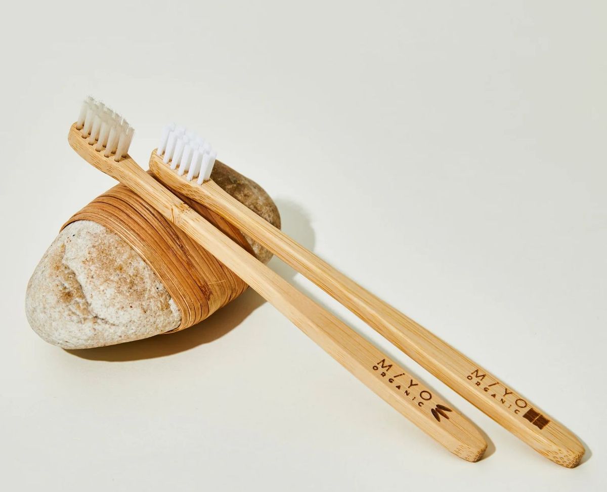 MiYO Organicの竹歯ブラシ