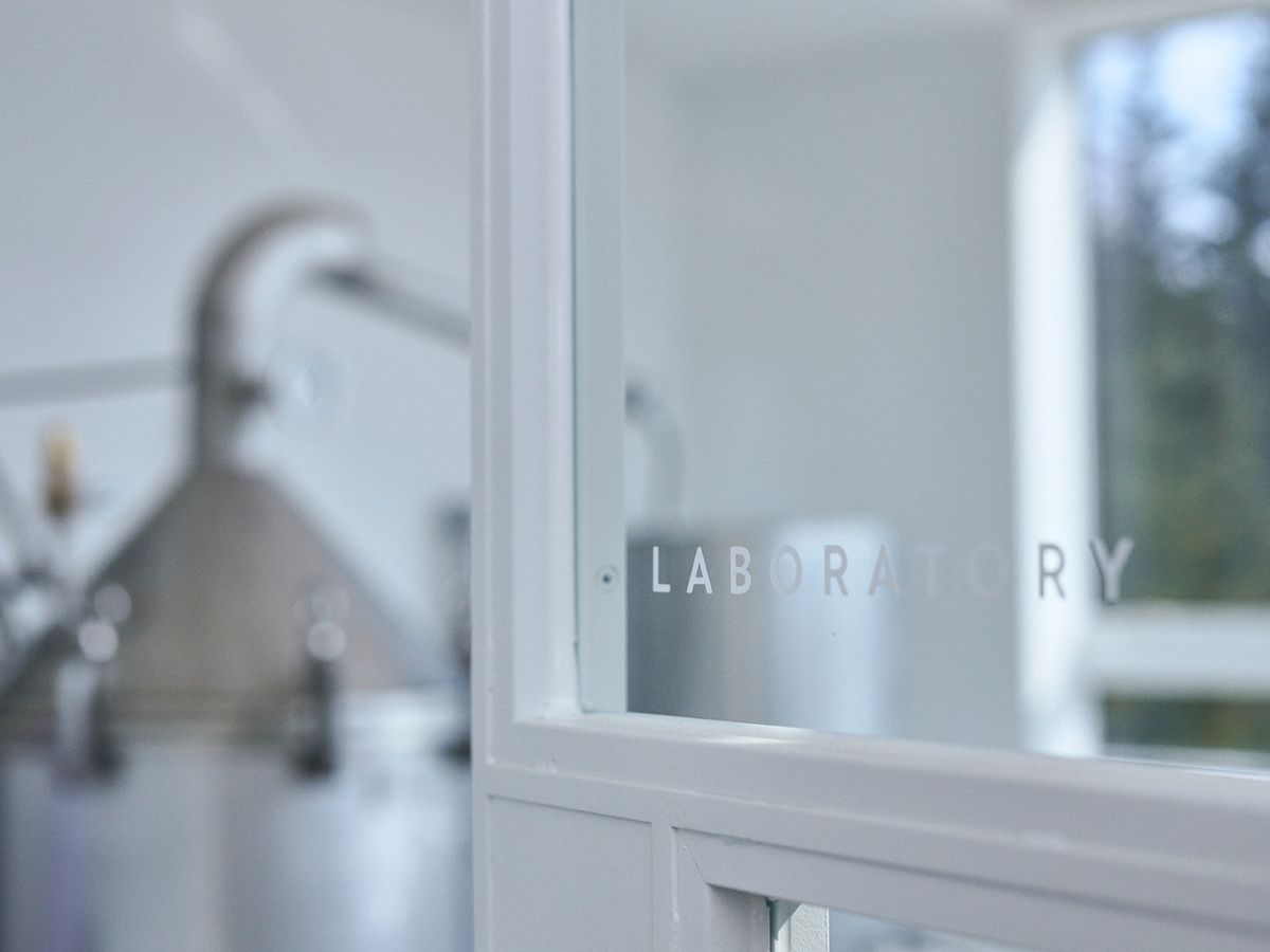 シロラボラトリー