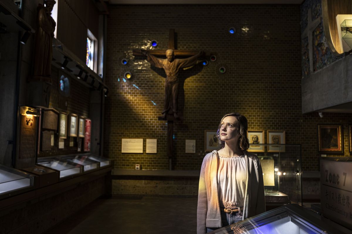 長崎を観光する海外の人