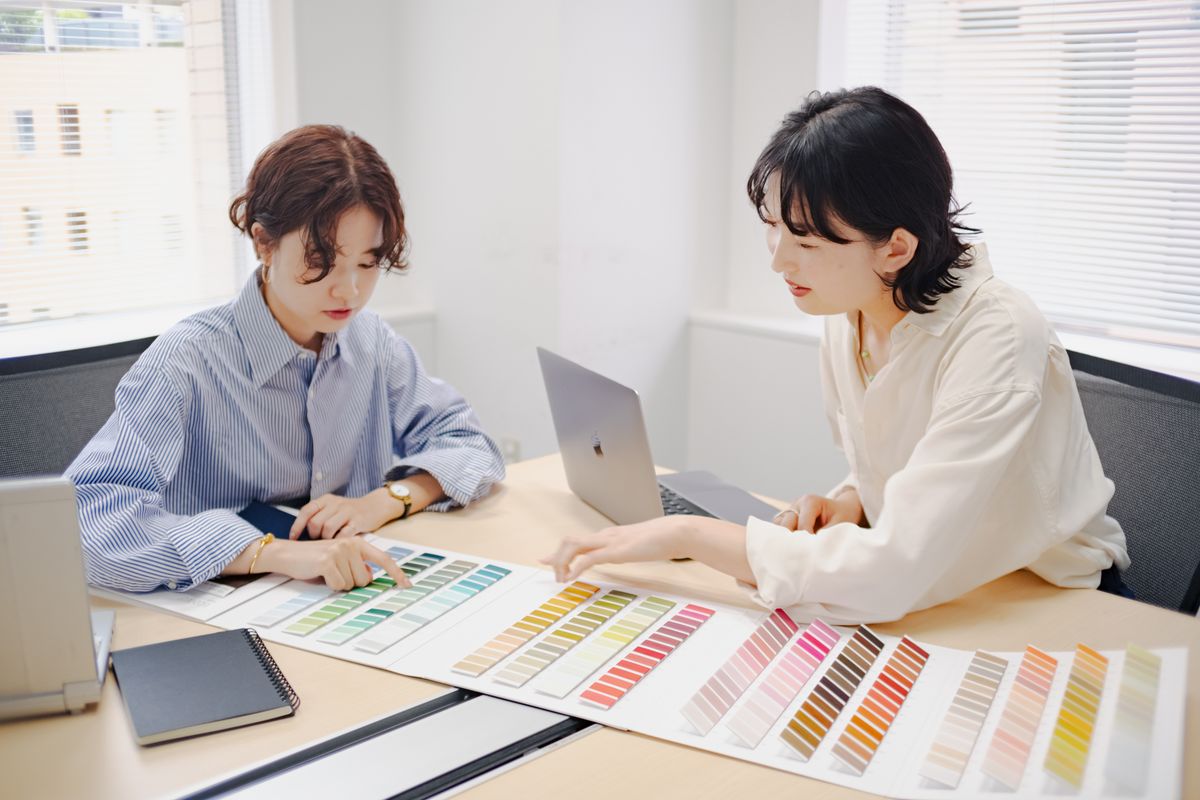 帝人フロンティア＆ELEMINISTコラボ商品の企画会議