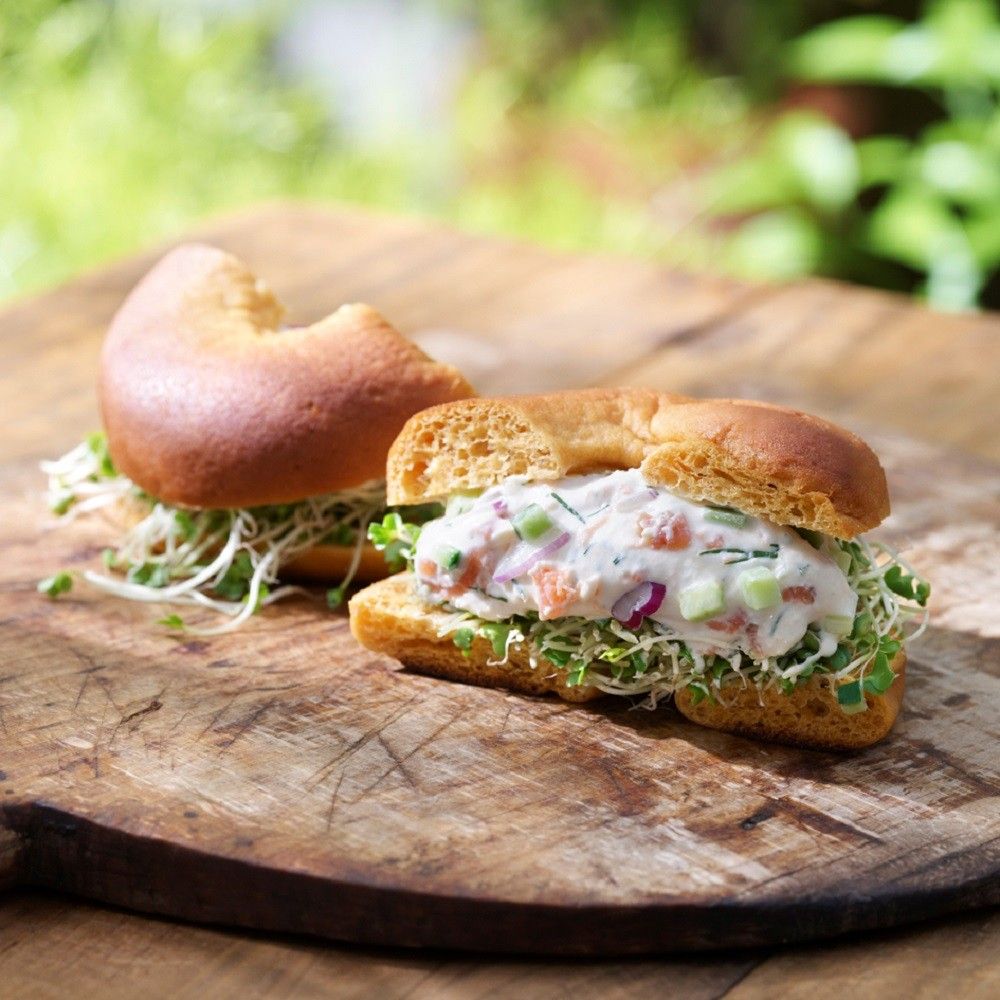 サーモンクリームチーズベーグル