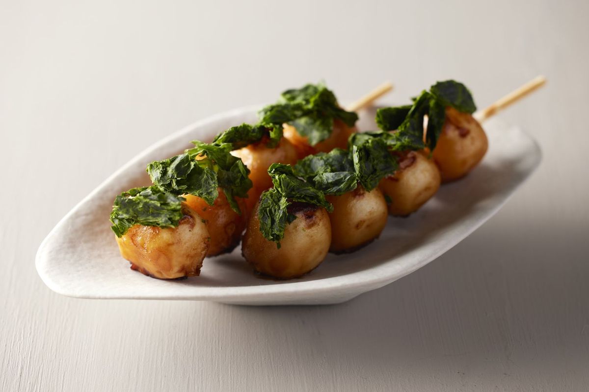 榮太樓總本鋪の繁盛団子あを佐