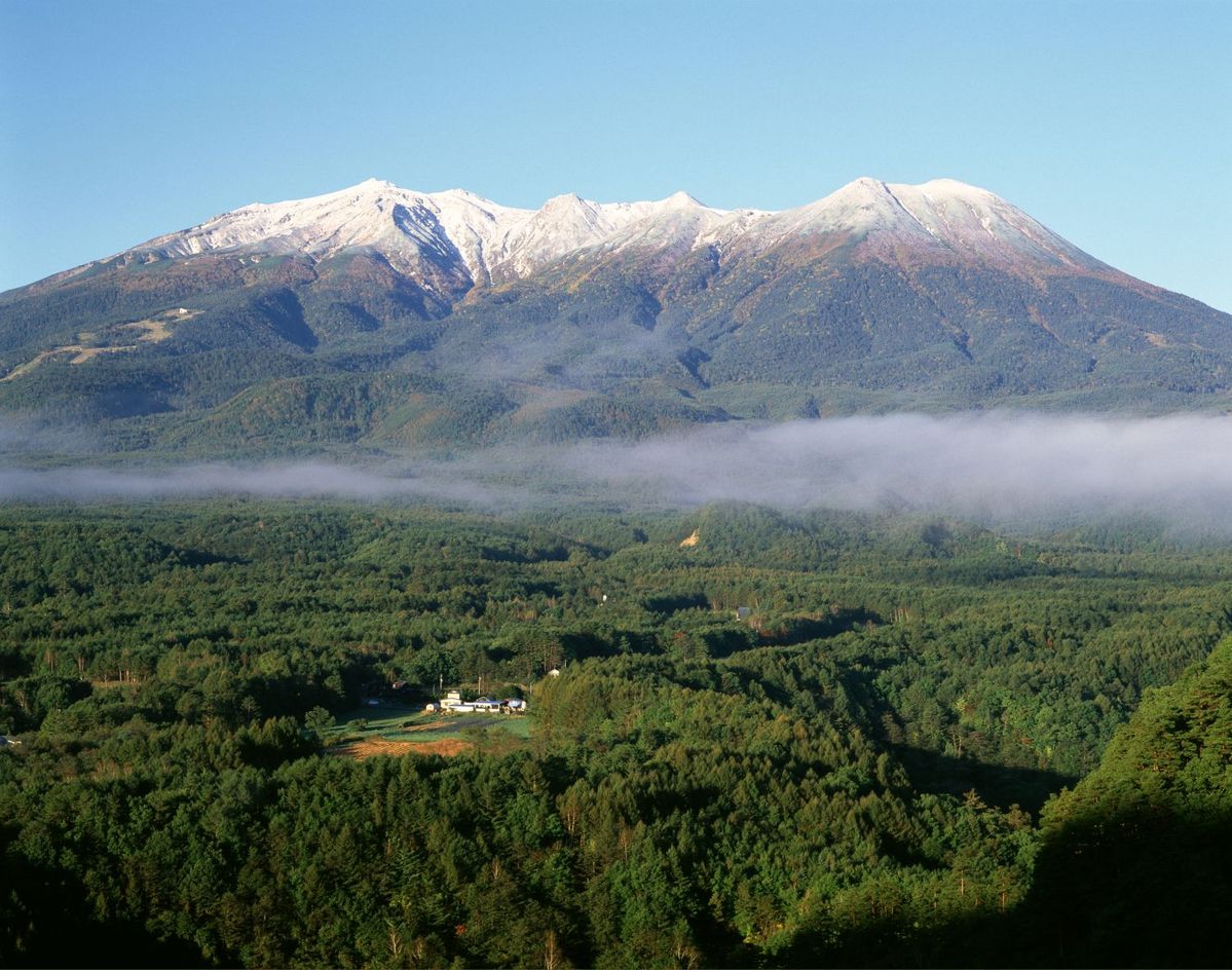 朝の御嶽山